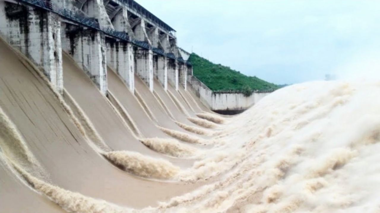 Bangladesh Flood: 'জানিয়েই জল ছাড়া হয়েছে', ফরাক্কার গেট খোলা নিয়ে জবাব দিল ভারত