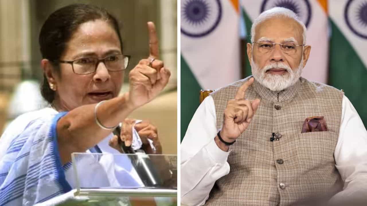 Mamata Banerjee: কড়া আইন আনা হোক, ধর্ষণ-খুনের দ্রুত বিচারে মোদীকে চিঠি মমতার Mamata Banerjee: কড়া আইন আনা হোক, ধর্ষণ-খুনের দ্রুত বিচারে মোদীকে চিঠি মমতার