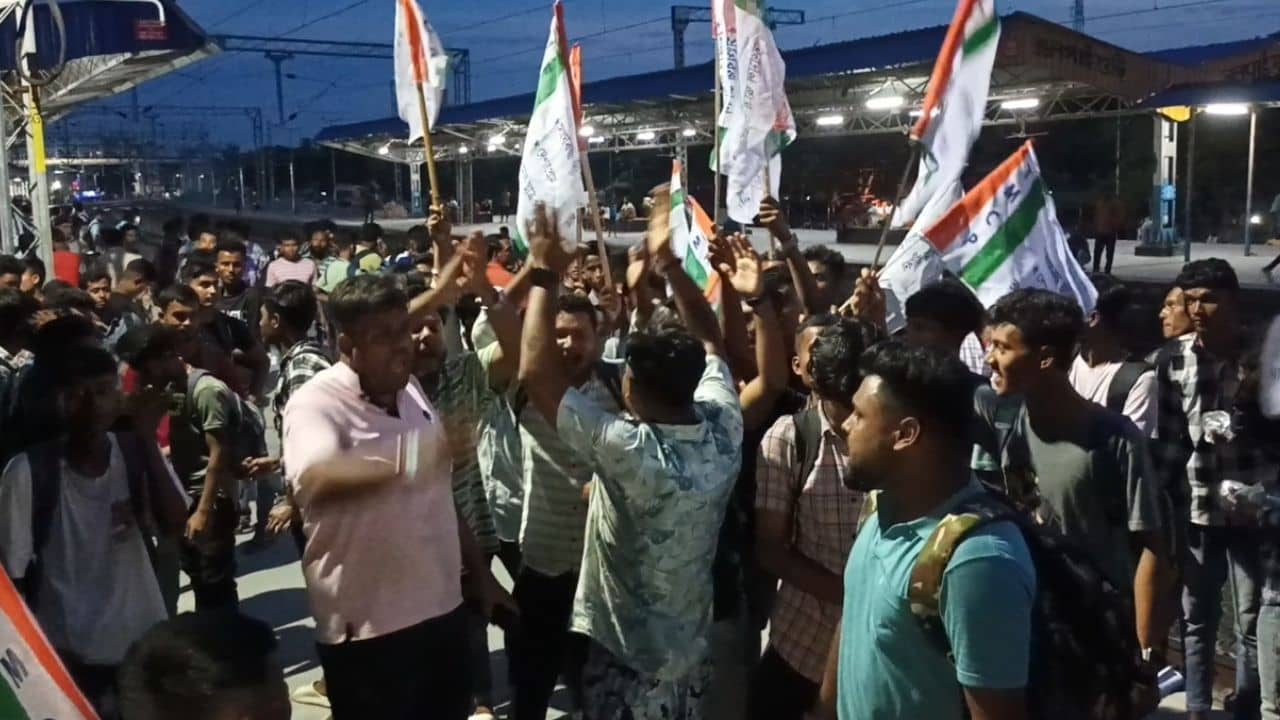 TMCP: রাতের ট্রেনেই কলকাতায় আসছে তৃণমূল ছাত্র পরিষদের কয়েকশো সদস্য