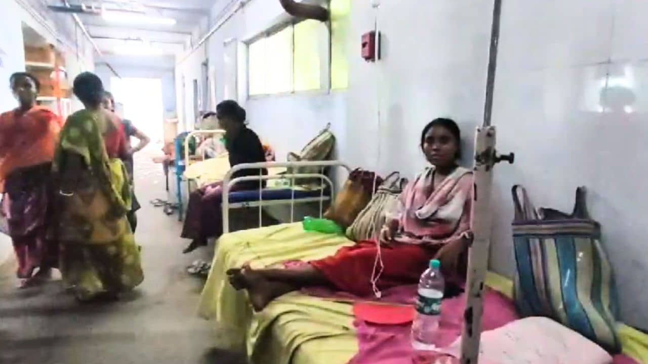 Kalna: জল খেয়ে বমি-পায়খানা, ২ জনের মৃত্যু, অসুস্থ বহু