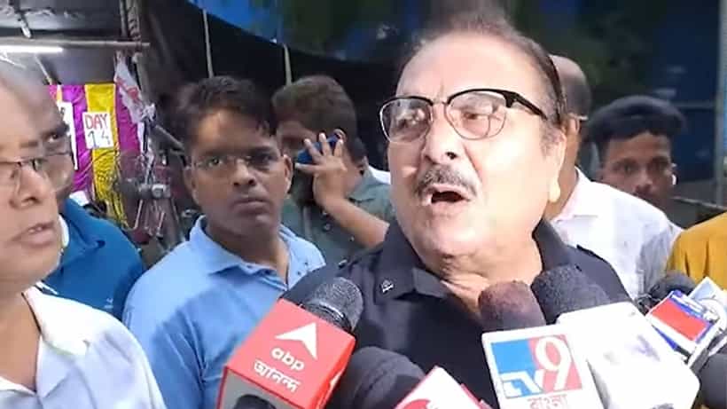 Madan Mitra: চিকিৎসকদের নিরাপত্তাই শেষ কথা, সাগর দত্তে দাঁড়িয়ে বললেন মদন