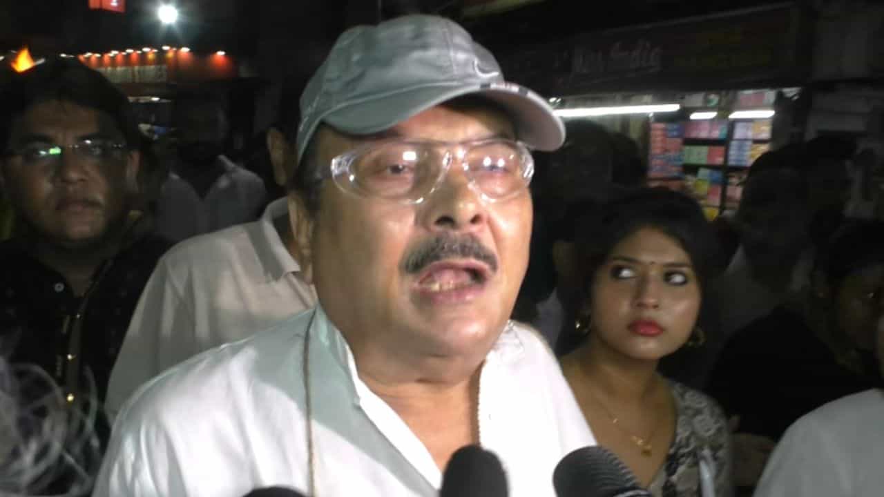 Madan Mitra: 'জুতোর ফিতে বেঁধে দেবো, কাজে ফিরুন', ডাক্তারদের উদ্দেশে বললেন মদন Madan Mitra: 'জুতোর ফিতে বেঁধে দেবো, কাজে ফিরুন', ডাক্তারদের উদ্দেশে বললেন মদন