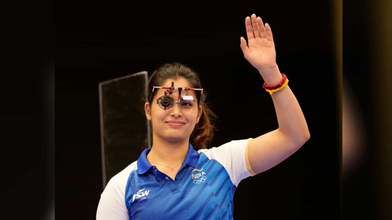 Manu Bhaker: প্যারিস অলিম্পিকে পেয়েছেন জোড়া পদক, এ বার মনু ভাকের পাবেন বিশেষ সম্মান Manu Bhaker: প্যারিস অলিম্পিকে পেয়েছেন জোড়া পদক, এ বার মনু ভাকের পাবেন বিশেষ সম্মান
