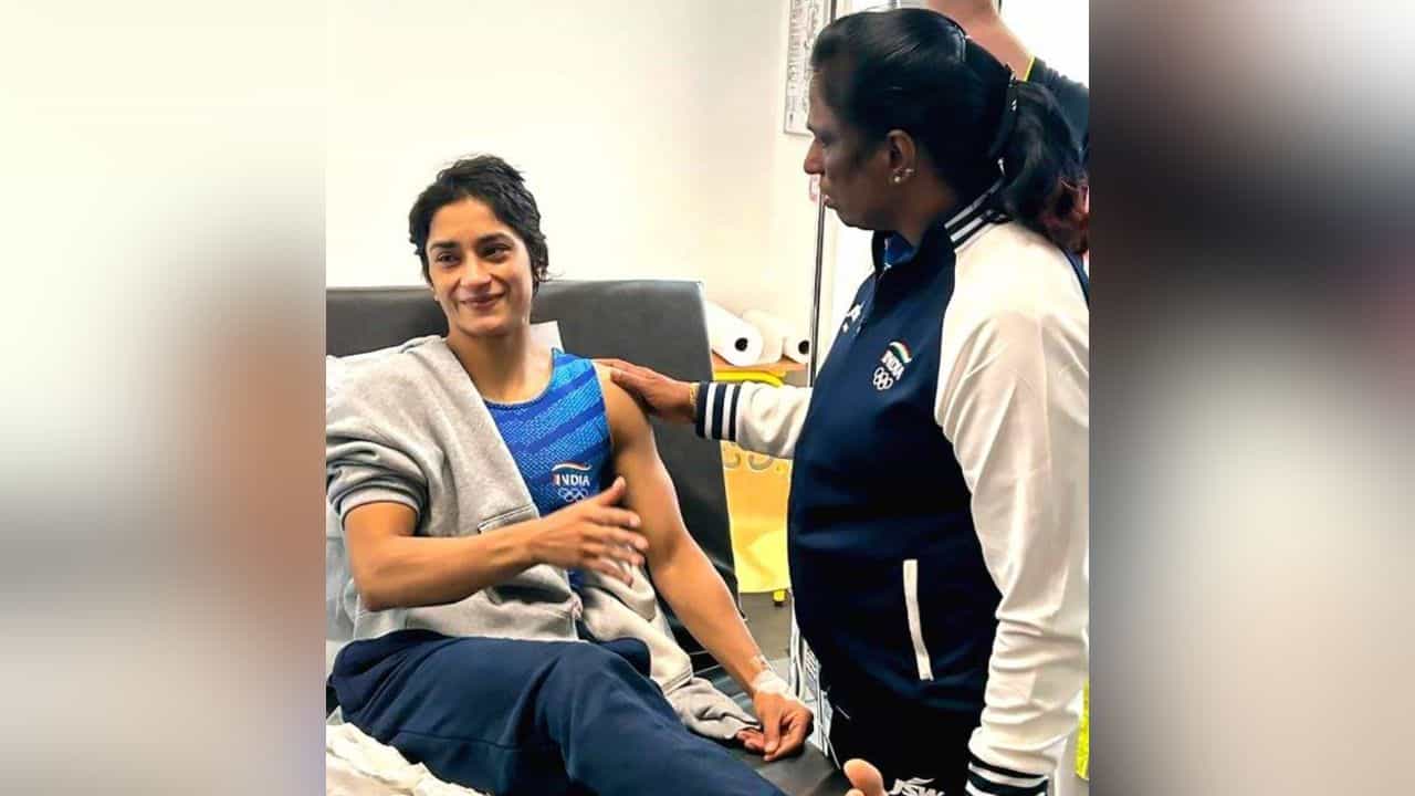 Vinesh Phogat: ওজন নিয়ন্ত্রণ অ্যাথলিটের কাজ... বিনেশ ইসুতে বিতর্ক বাড়ালেন উষা Vinesh Phogat: ওজন নিয়ন্ত্রণ অ্যাথলিটের কাজ... বিনেশ ইসুতে বিতর্ক বাড়ালেন উষা