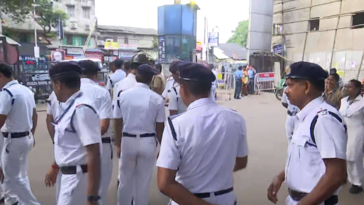 R G Kar: তিলোত্তমার সঙ্গে ডিনার করেছিলেন, আরজি কর কাণ্ডে এবার ৪ ডাক্তারকে নোটিস পাঠাল লালবাজার