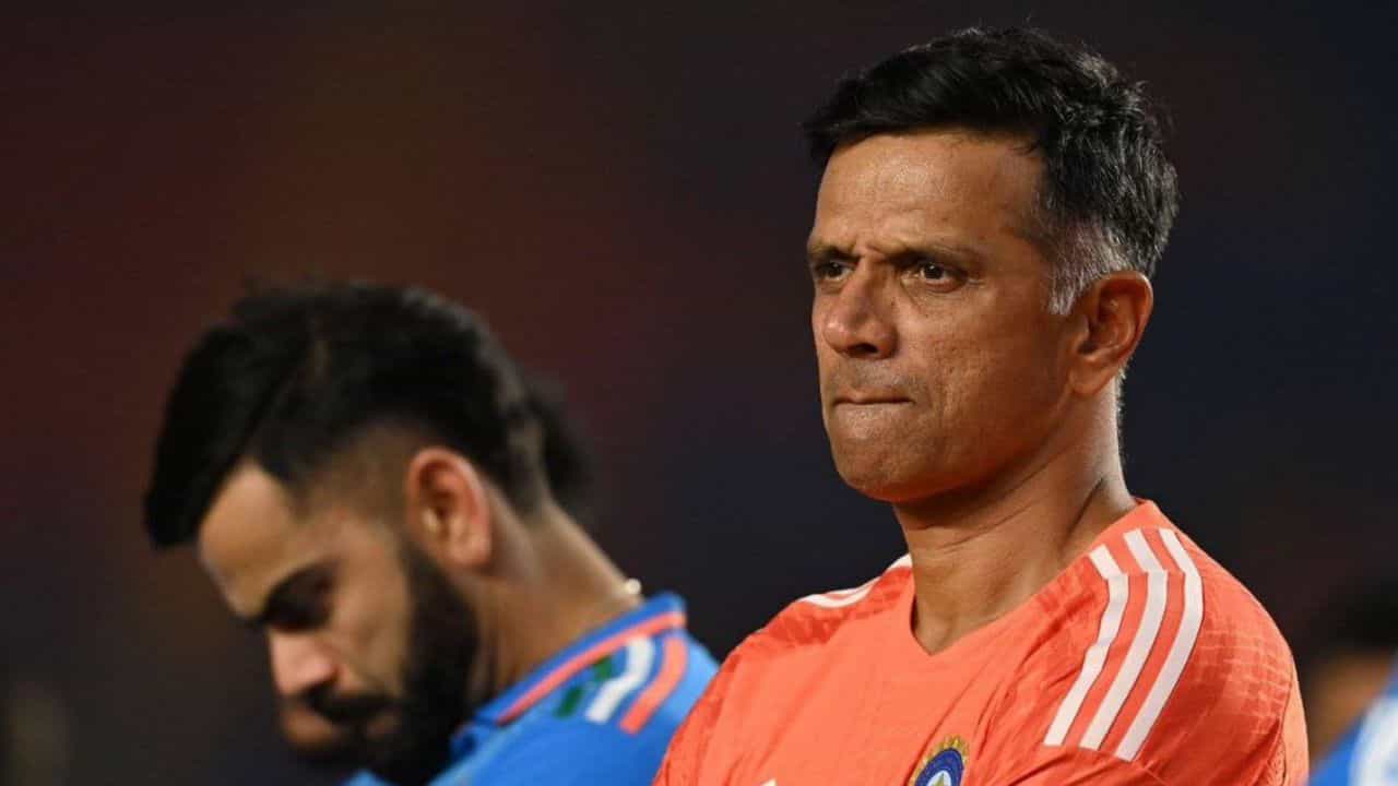 Rahul Dravid: ভারতীয় টিমে দ্রাবিড় যুগে 'দ্য ওয়াল' এর সবচেয়ে বড় আক্ষেপ কী? Rahul Dravid: ভারতীয় টিমে দ্রাবিড় যুগে 'দ্য ওয়াল' এর সবচেয়ে বড় আক্ষেপ কী?