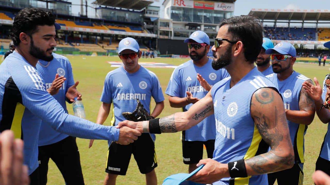 Riyan Parag: KKR-এর হর্ষিত নয়, কলম্বোয় অভিষেক রিয়ান পরাগের; বিরাট তুলে দিলেন ডেবিউ ক্যাপ