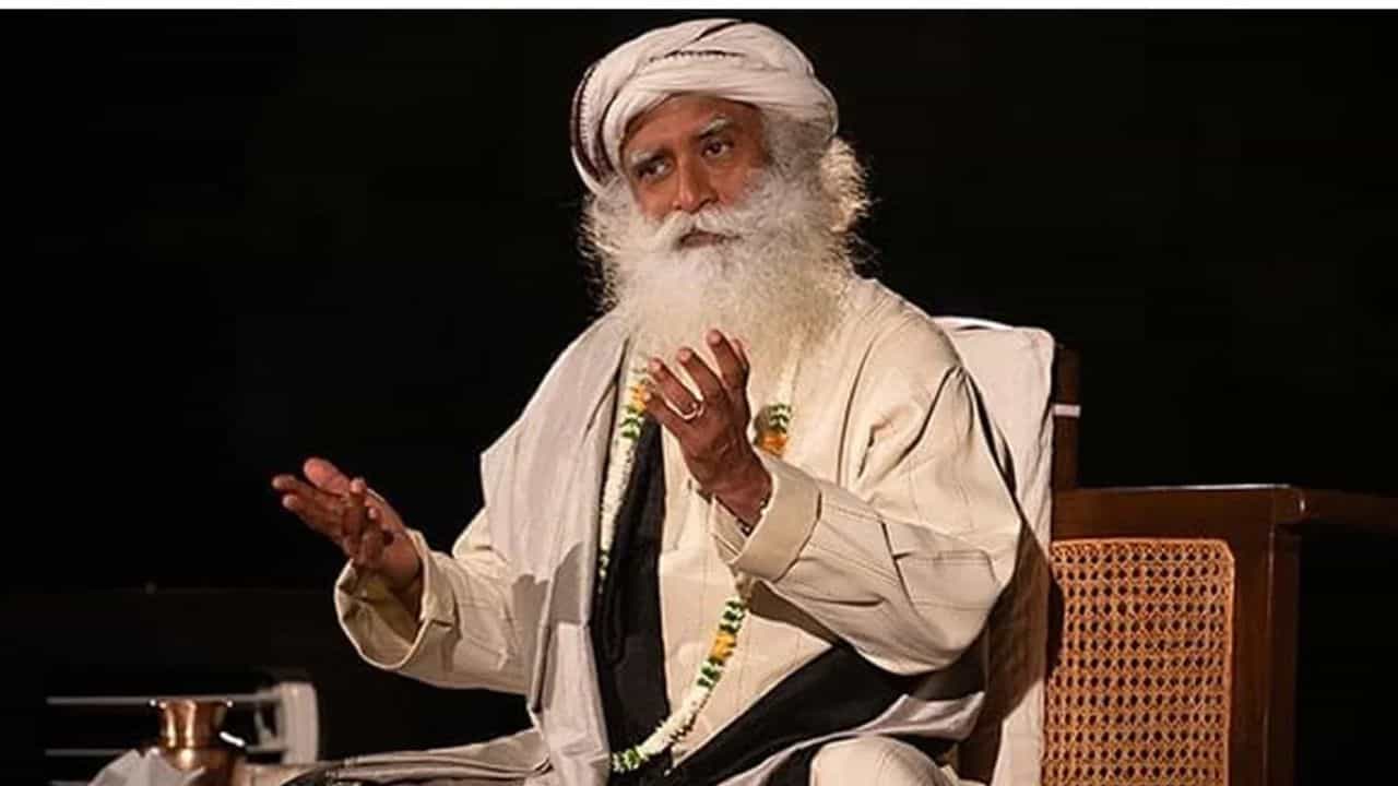 Sadhguru on Bangladeshi Hindu crisis: 'সংখ্যালঘুদের উপর আক্রমণ বাংলাদেশের অভ্যন্তরীণ বিষয় হতে পারে না', উদ্বেগ প্রকাশ সদগুরুর Sadhguru on Bangladeshi Hindu crisis: 'সংখ্যালঘুদের উপর আক্রমণ বাংলাদেশের অভ্যন্তরীণ বিষয় হতে পারে না', উদ্বেগ প্রকাশ সদগুরুর