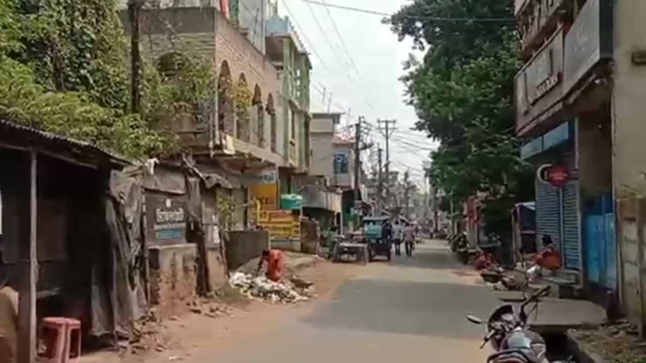 Medinipur: পারিবারিক অশান্তির জেরে আত্মঘাতী এক সিভিক ভলেন্টিয়র Medinipur: পারিবারিক অশান্তির জেরে আত্মঘাতী এক সিভিক ভলেন্টিয়র