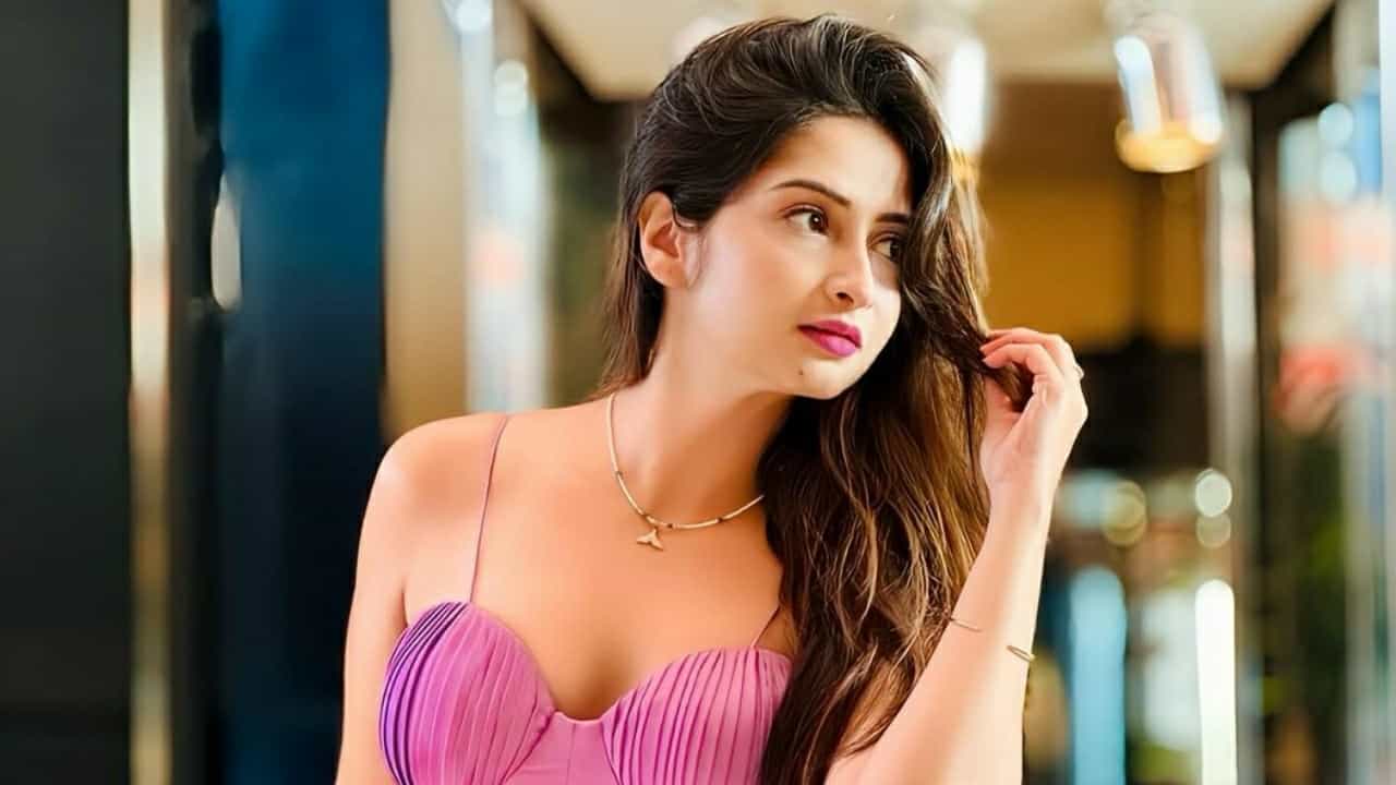 Sreema Bhattacharjee: অভাব মেটাতে চুরির পরিকল্পনা, শ্রীমার এ রূপ অতীতে কেউ দেখেননি Sreema Bhattacharjee: অভাব মেটাতে চুরির পরিকল্পনা, শ্রীমার এ রূপ অতীতে কেউ দেখেননি