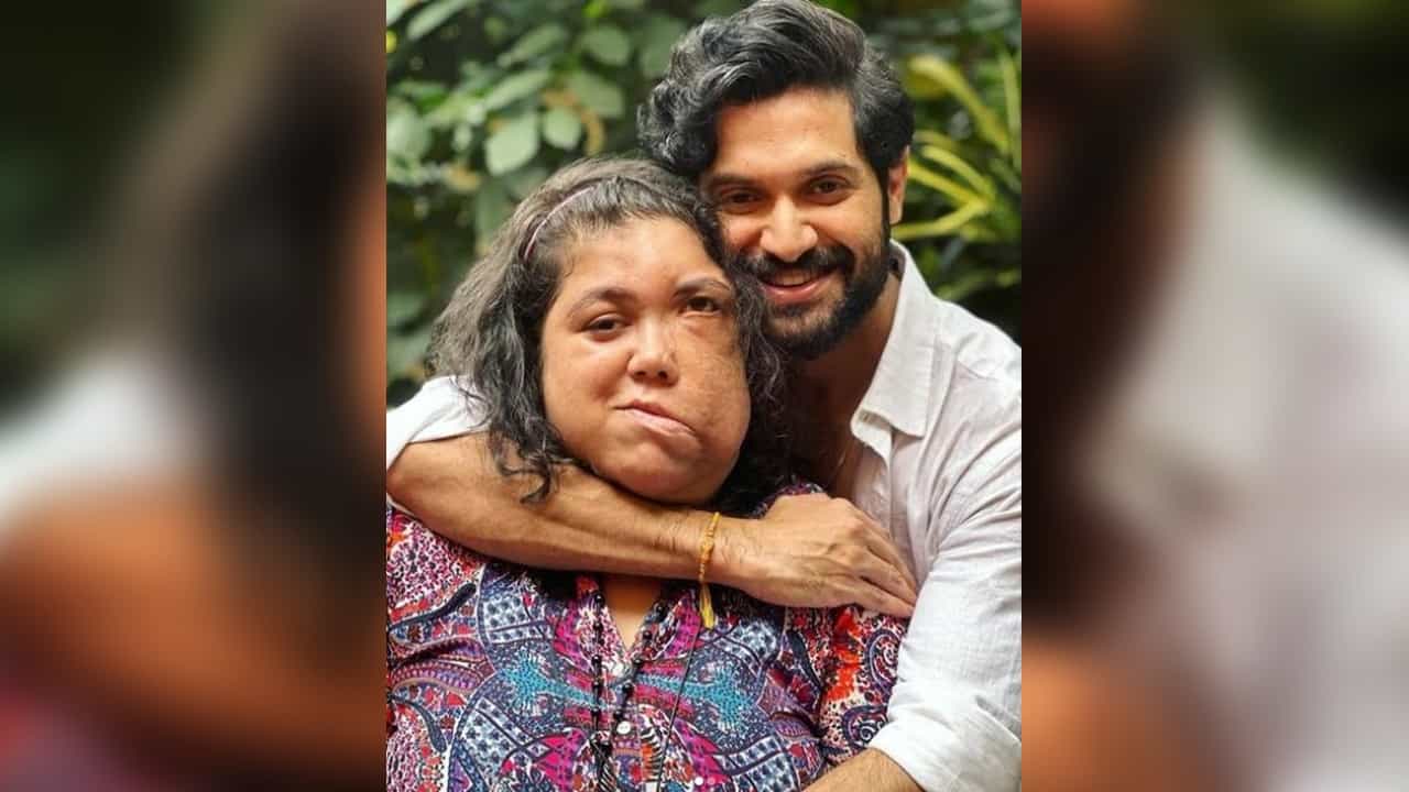 রাখির দিন বোনকে জড়িয়ে ছবি বিক্রমের, নিলেন কঠিন সিদ্ধান্ত রাখির দিন বোনকে জড়িয়ে ছবি বিক্রমের, নিলেন কঠিন সিদ্ধান্ত