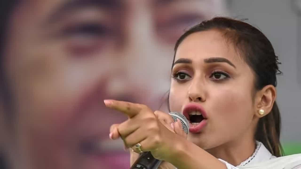 RG KAR Case: '...মিমির সঙ্গে হলে ভাল হত', প্রকাশ্যে নোংরা হুমকি, প্রতিবাদ জানিয়ে কী লিখলেন তিনি? RG KAR Case: '...মিমির সঙ্গে হলে ভাল হত', প্রকাশ্যে নোংরা হুমকি, প্রতিবাদ জানিয়ে কী লিখলেন তিনি?