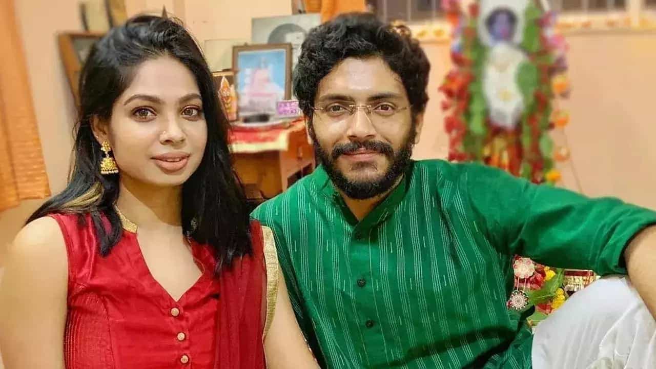 বন্ধুর পার্টিতে 'ডিভোর্স' প্রসঙ্গ, শুনেই মেজাজ হারালেন অর্জুন চক্রবর্তী বন্ধুর পার্টিতে 'ডিভোর্স' প্রসঙ্গ, শুনেই মেজাজ হারালেন অর্জুন চক্রবর্তী