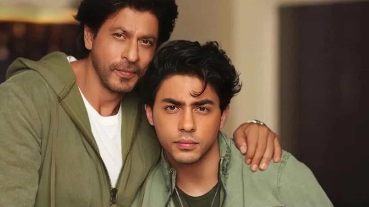 Shahrukh on Aryan: 'আমি চাই ও মেয়েদের Spoil করুক', আরিয়ানকে নিয়ে কী বলেছিলেন শাহরুখ? Shahrukh on Aryan: 'আমি চাই ও মেয়েদের Spoil করুক', আরিয়ানকে নিয়ে কী বলেছিলেন শাহরুখ?