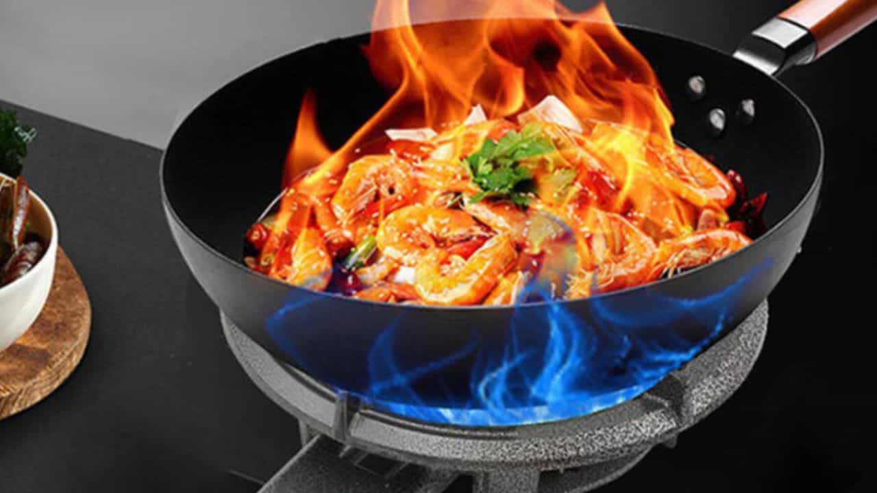 Gas Saving Tips: ৬ উপায় মানলে দ্বিগুণ বেশি হবে রান্নার গ্যাসের আয়ু, কমবে খরচ Gas Saving Tips: ৬ উপায় মানলে দ্বিগুণ বেশি হবে রান্নার গ্যাসের আয়ু, কমবে খরচ