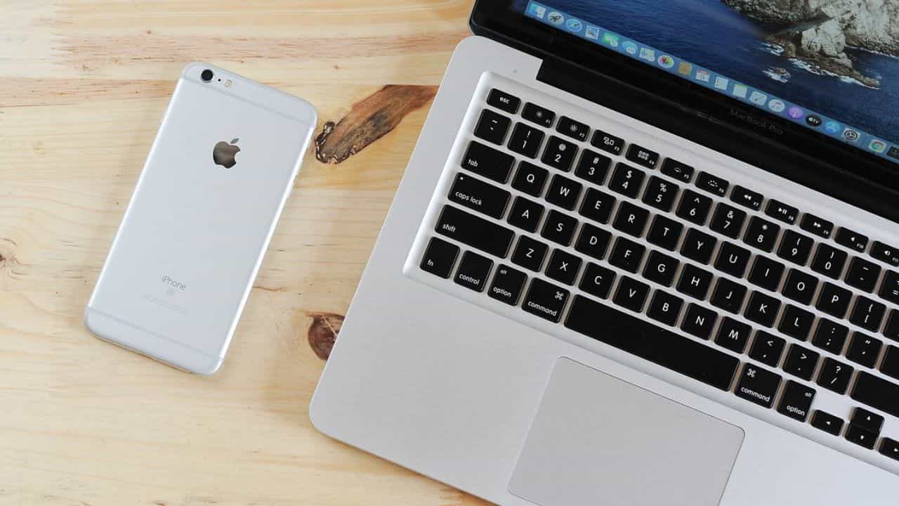 IPhone-কে 'স্টেটাস সিম্বল' ভাবছেন? সাড়ে সর্বনাশ হতে পারে Apple-র হাত ধরেই, সতর্কবার্তা সরকারের IPhone-কে 'স্টেটাস সিম্বল' ভাবছেন? সাড়ে সর্বনাশ হতে পারে Apple-র হাত ধরেই, সতর্কবার্তা সরকারের