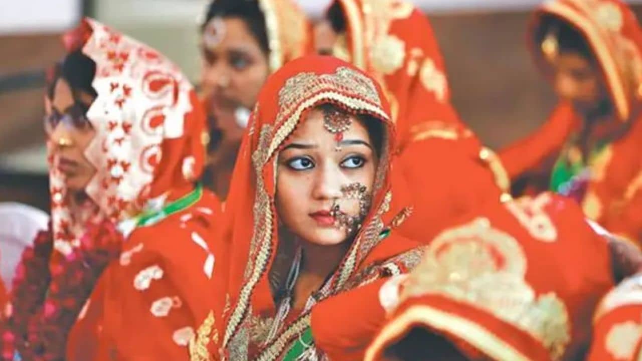 Legal age of marriage for girls: ৯ হলেই মেয়েদের বিয়ে! বিল পাশের উদ্যোগ সংসদে