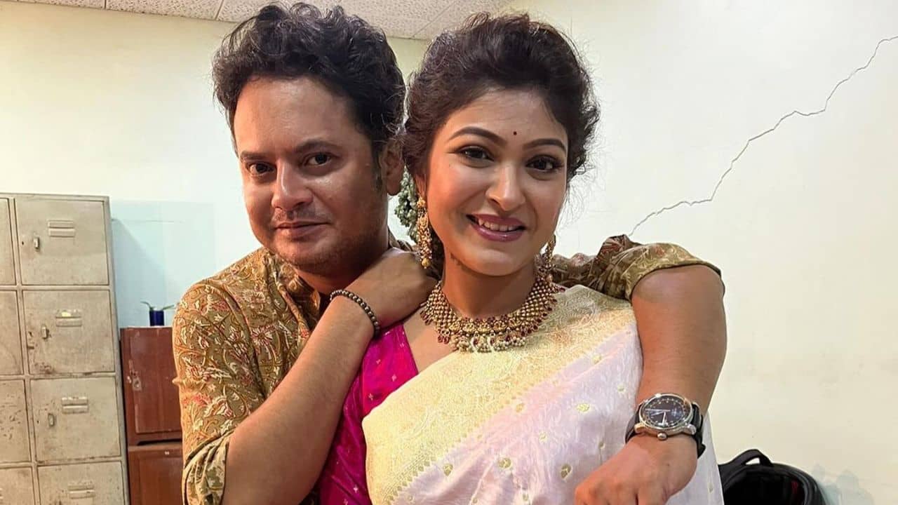 রুকমাকে কাছের মানুষ বললেন রাহুল, পুরনো রোম্যান্স কি ফিরছে?