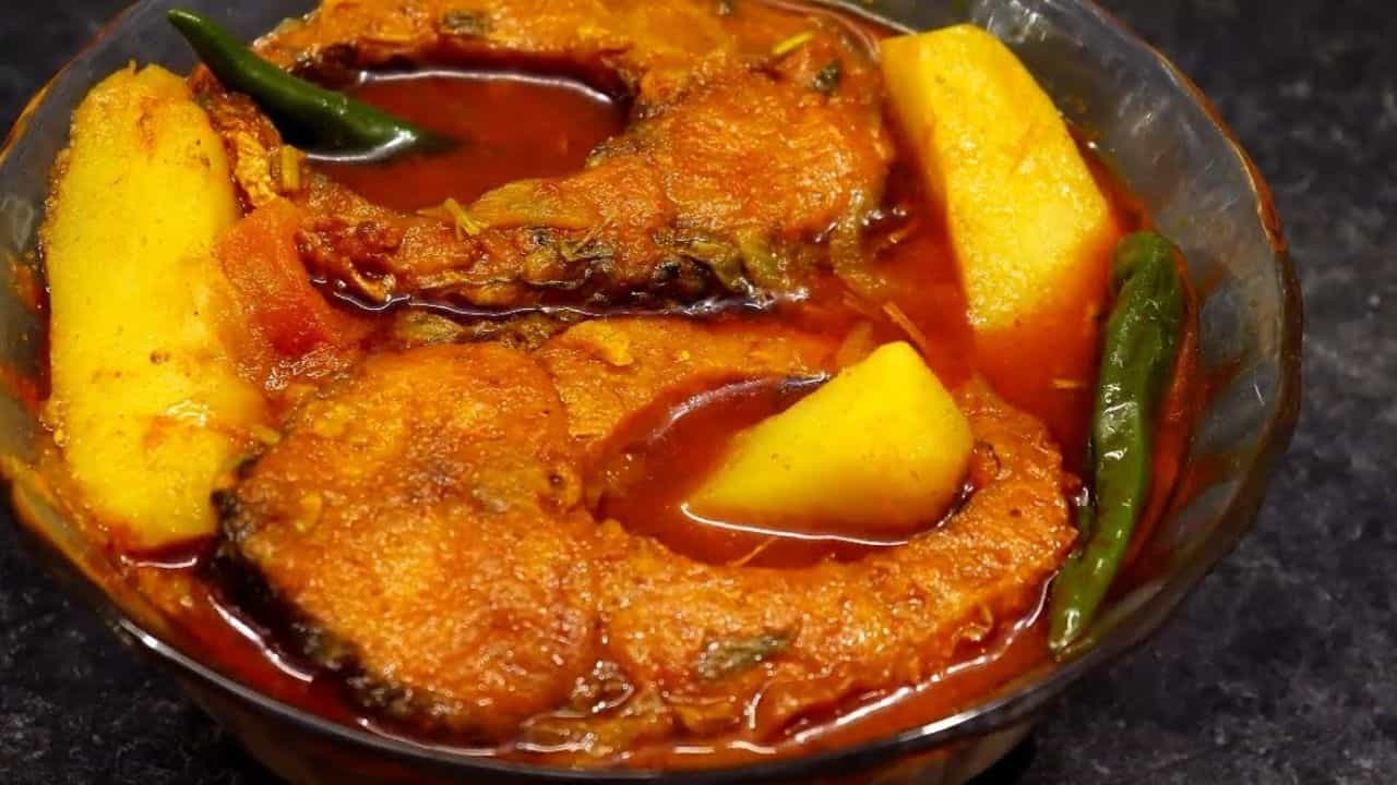 Rohu Fish: খালি খালি রুই মাছ খান? আদোও শরীরের জন্য ভাল তো, কাদের জন্য বিষ এই মাছ? Rohu Fish: খালি খালি রুই মাছ খান? আদোও শরীরের জন্য ভাল তো, কাদের জন্য বিষ এই মাছ?