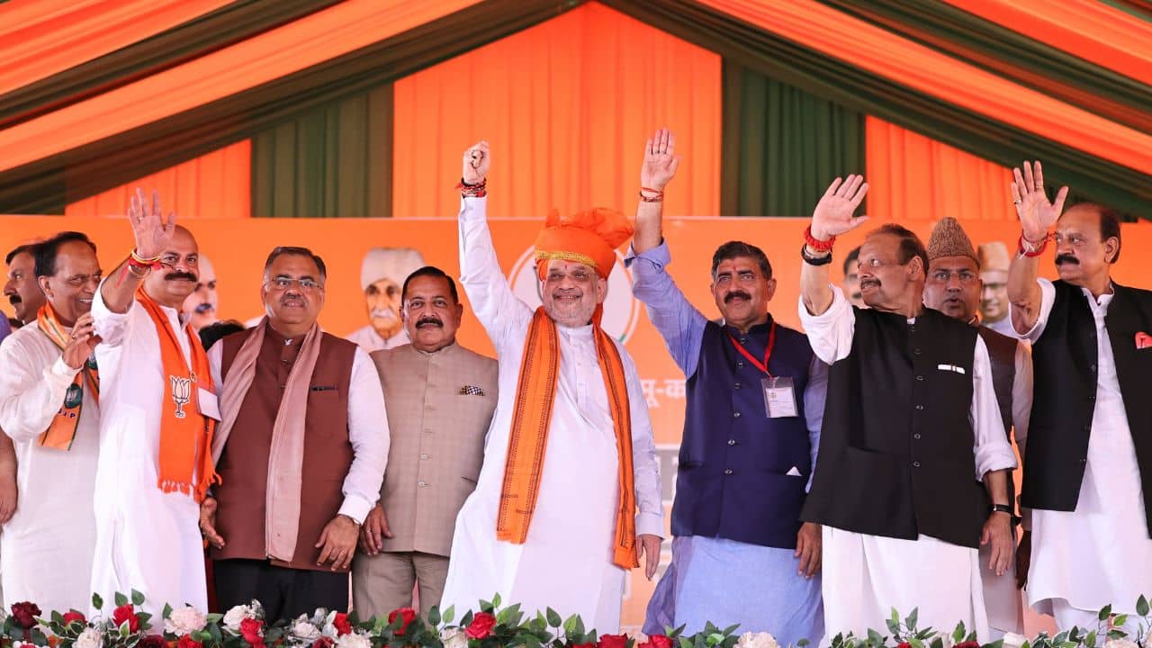 Amit Shah: স্বাধীনতার পর প্রথমবার একটা পতাকার নিচে দাঁড়িয়ে ভোট দেবেন জম্মু ও কাশ্মীরের মানুষ: শাহ
