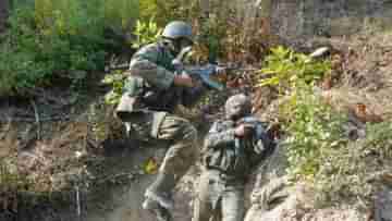 J&K Encounter: মোদীর সফরের আগেই উত্তপ্ত কাশ্মীর, দফায় দফায় চলছে এনকাউন্টার, নিকেশ ৫ জঙ্গি