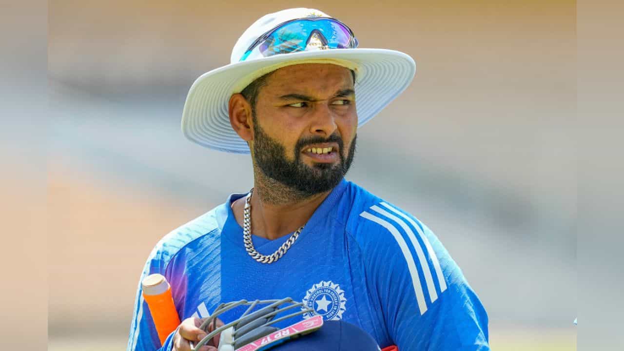 Rishabh Pant: পন্থ অস্ট্রেলিয়ান হলে... অজি ক্রিকেটারের মনের কথা শুনে কী বললেন ঋষভ? Rishabh Pant: পন্থ অস্ট্রেলিয়ান হলে... অজি ক্রিকেটারের মনের কথা শুনে কী বললেন ঋষভ?