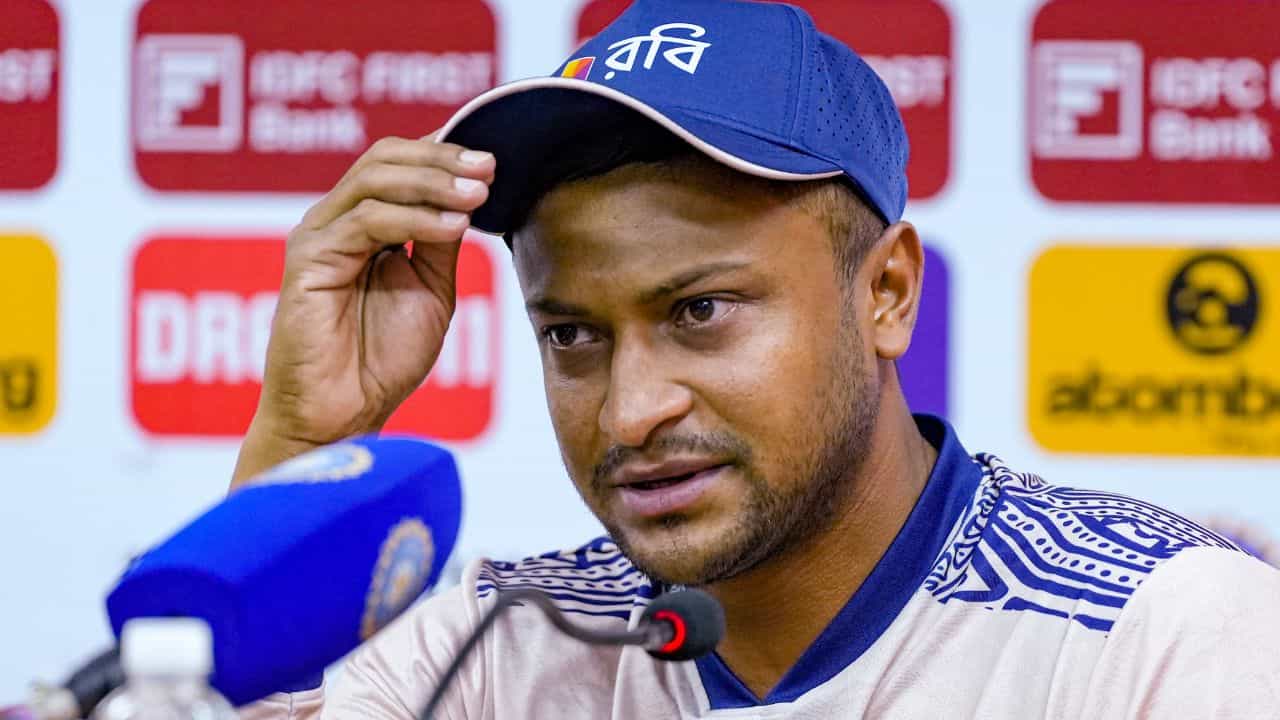 Shakib Al Hasan: সাকিবের নিরাপত্তা নিয়ে হাত তুলে নিল বাংলাদেশের অন্তর্বর্তী সরকার Shakib Al Hasan: সাকিবের নিরাপত্তা নিয়ে হাত তুলে নিল বাংলাদেশের অন্তর্বর্তী সরকার