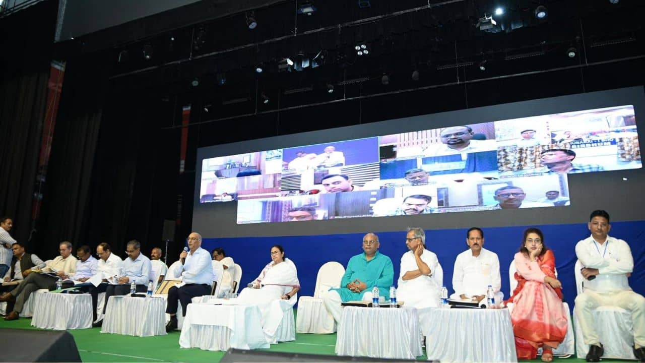 Mamata Banerjee: DVC-র সমন্বয় কমিটির তো কোনও প্রয়োজনীয়তাই নেই, আরও একবার দুষলেন মমতা