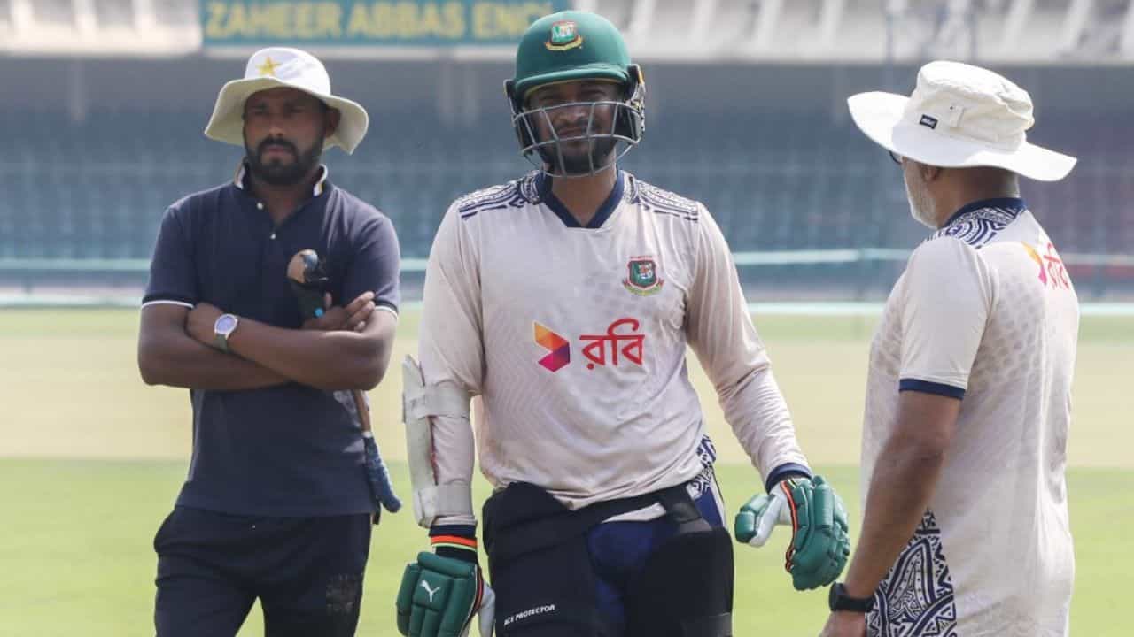 Shakib Al Hasan: ভারত সিরিজের প্রস্তুতিতে আজ ইংল্যান্ডে নামছেন সাকিব আল হাসান Shakib Al Hasan: ভারত সিরিজের প্রস্তুতিতে আজ ইংল্যান্ডে নামছেন সাকিব আল হাসান