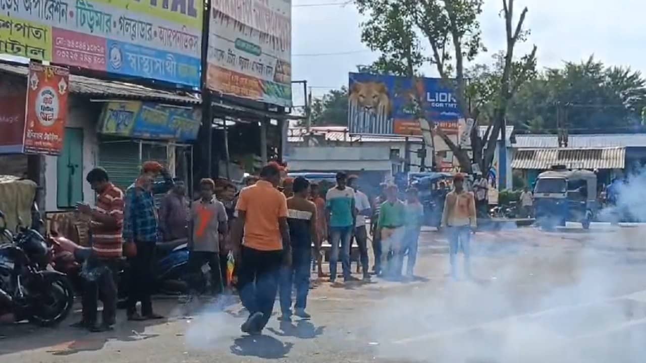 Left-BJP Alliance: আরজি কর আবহে চাপ বাড়ল তৃণমূলের, দাসপুরে সমবায়ের দখল নিল বাম-বিজেপি ‘জোট’