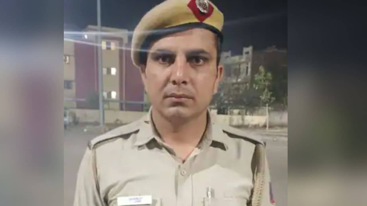 স্পিড কমাতে বলেছিলেন, ধাক্কা মেরে ১০ মিটার হেঁচড়ে নিয়ে গেল গাড়ি, মৃত্যু কনস্টেবলের