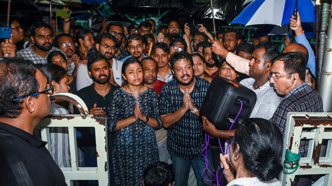 Doctor's Protest: 'সন্তুষ্ট ছিলেন না আন্দোলনকারীরা', মঙ্গলে সুপ্রিম শুনানির আগেই জুনিয়র চিকিৎসকদের বড় পদক্ষেপ