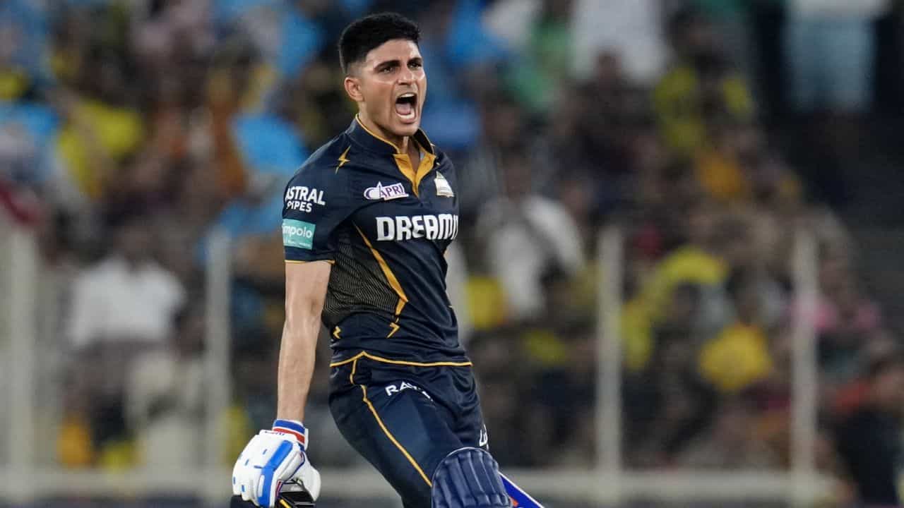 Shubman Gill: রাত পোহালেই শুভমন গিলের বিশেষ দিন, বড় সারপ্রাইজ আয়োজন গুজরাট টাইটান্সের Shubman Gill: রাত পোহালেই শুভমন গিলের বিশেষ দিন, বড় সারপ্রাইজ আয়োজন গুজরাট টাইটান্সের