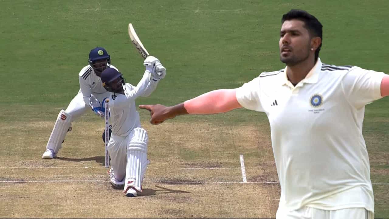 Duleep Trophy 2024: দলীপে KKR তারকা হর্ষিতের দাপট, একা কুম্ভ হয়ে লড়লেন ইন্দ্রজিৎ Duleep Trophy 2024: দলীপে KKR তারকা হর্ষিতের দাপট, একা কুম্ভ হয়ে লড়লেন ইন্দ্রজিৎ
