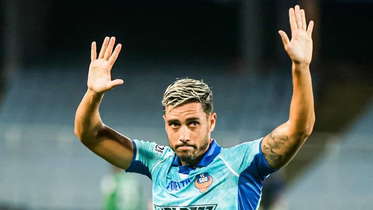 Borja Herrera: হ্যাটট্রিকের পরও কেন সেলিব্রেশন করেননি? জানলে বোরহার প্রতি শ্রদ্ধা বাড়বে... Borja Herrera: হ্যাটট্রিকের পরও কেন সেলিব্রেশন করেননি? জানলে বোরহার প্রতি শ্রদ্ধা বাড়বে...