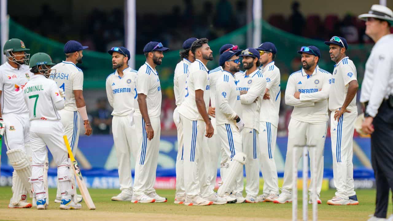 India vs Bangladesh: অপেক্ষা বাড়ল, মাঠ পরিদর্শনে সন্তুষ্ট নন আম্পায়াররা; নির্বিঘ্নে হবে তৃতীয় দিনের খেলা? India vs Bangladesh: অপেক্ষা বাড়ল, মাঠ পরিদর্শনে সন্তুষ্ট নন আম্পায়াররা; নির্বিঘ্নে হবে তৃতীয় দিনের খেলা?