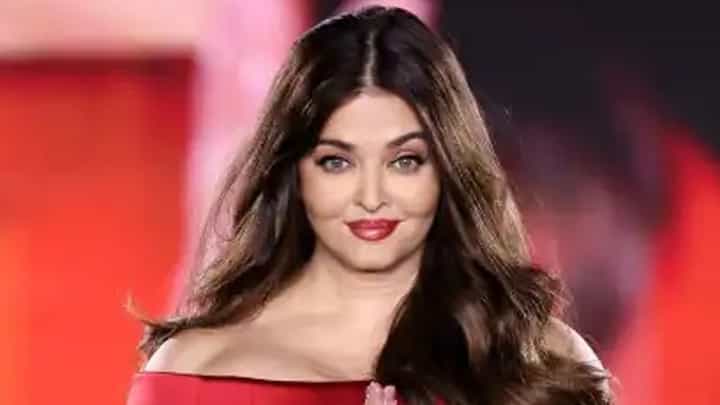 Aishwarya Rai Bachchan, Indian Actress: চেহারা নিয়ে প্রশ্ন, ঐশ্বর্যকে নিয়ে নতুন তথ্য সামনে Aishwarya Rai Bachchan, Indian Actress: চেহারা নিয়ে প্রশ্ন, ঐশ্বর্যকে নিয়ে নতুন তথ্য সামনে