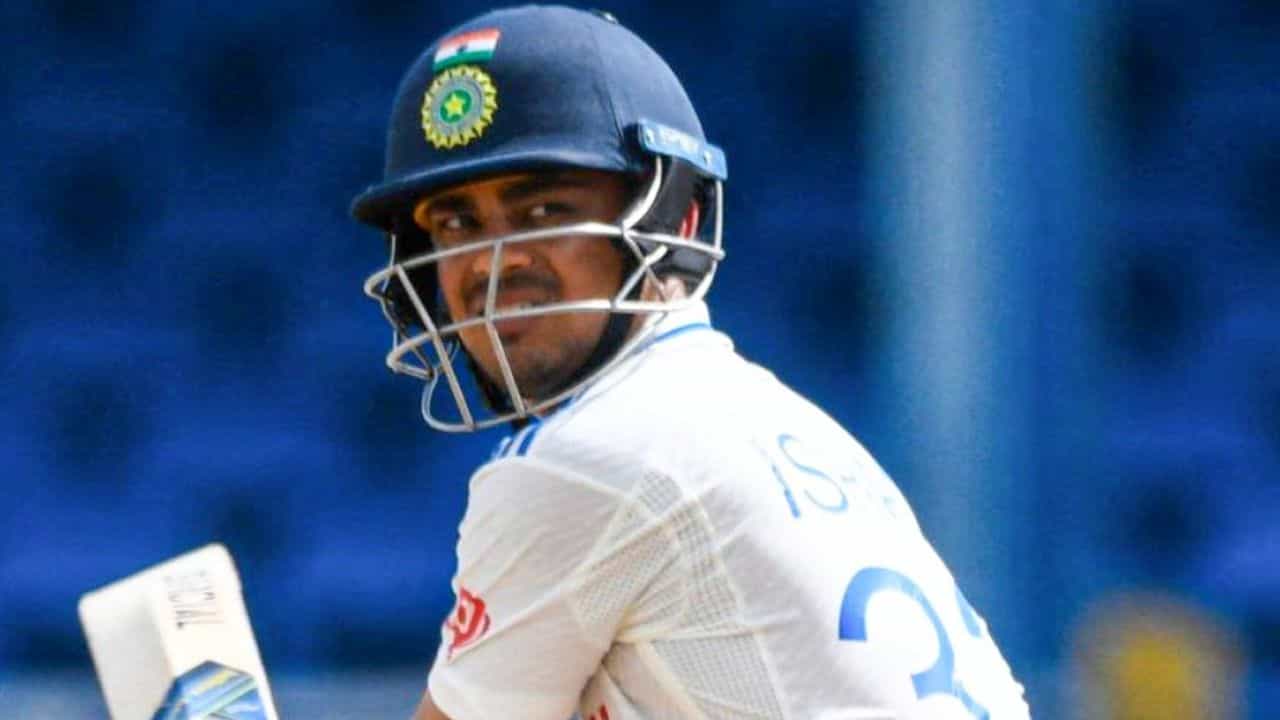 Ishan Kishan: আচমকাই দলীপে ফিরলেন ঈশান কিষাণ, প্রত্যাবর্তনেই হাঁকালেন হাফসেঞ্চুরি Ishan Kishan: আচমকাই দলীপে ফিরলেন ঈশান কিষাণ, প্রত্যাবর্তনেই হাঁকালেন হাফসেঞ্চুরি