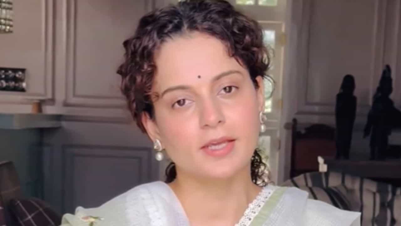 Kangana Ranaut: 'আমার মনে রাখা উচিত ছিল...', কী এমন বললেন কঙ্গনা যে রাতারাতি ক্ষমা চাইতে হল? Kangana Ranaut: 'আমার মনে রাখা উচিত ছিল...', কী এমন বললেন কঙ্গনা যে রাতারাতি ক্ষমা চাইতে হল?