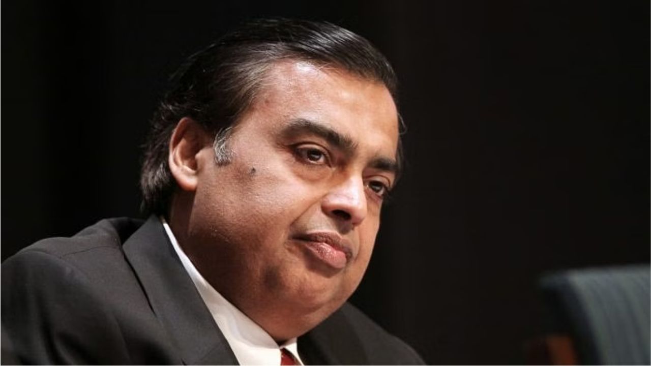 Mukesh Ambani: দাম কমিয়ে অর্ধেক, বাজারে মুকেশ অম্বানীর নয়া চাল