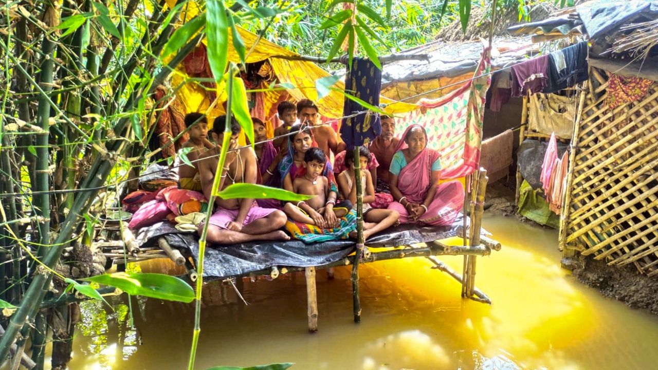 Flood: বন্যা দুর্গতদের জন্য বড় উদ্যোগ কলকাতার সব কাউন্সিলরদের, দান করছেন বেতন