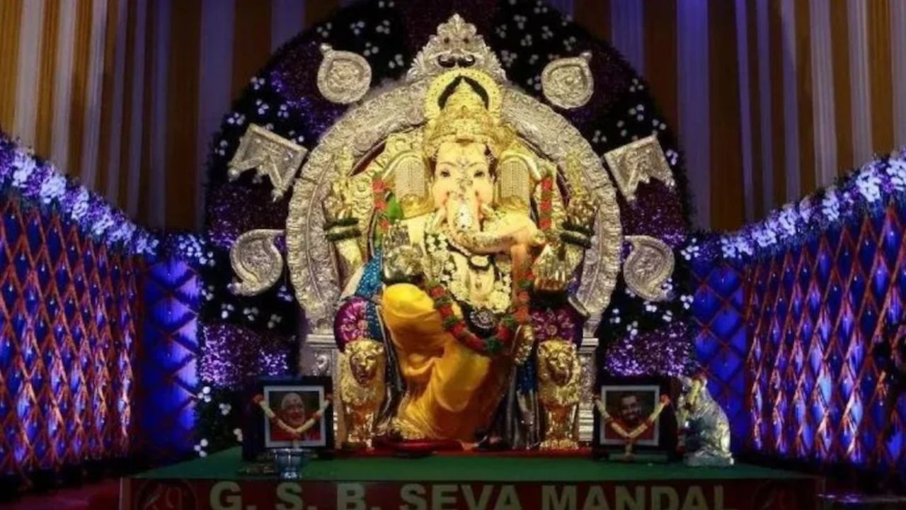 Ganesh Puja 2024: ৬৬ কেজি সোনার গয়না, ৩২৫ কেজি রুপো; গণপতি বাপ্পা 'ধনকুবের'