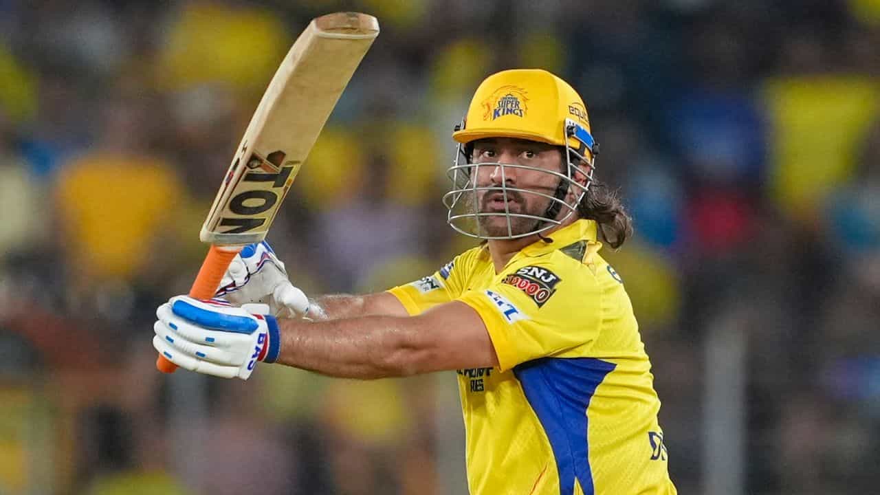 MS Dhoni: CSK-তে মাহি অধ্যায়ের ইতি? IPL রিটেনশন নিয়ম নিয়ে আলোচনার মাঝে সামনে বড় তথ্য MS Dhoni: CSK-তে মাহি অধ্যায়ের ইতি? IPL রিটেনশন নিয়ম নিয়ে আলোচনার মাঝে সামনে বড় তথ্য