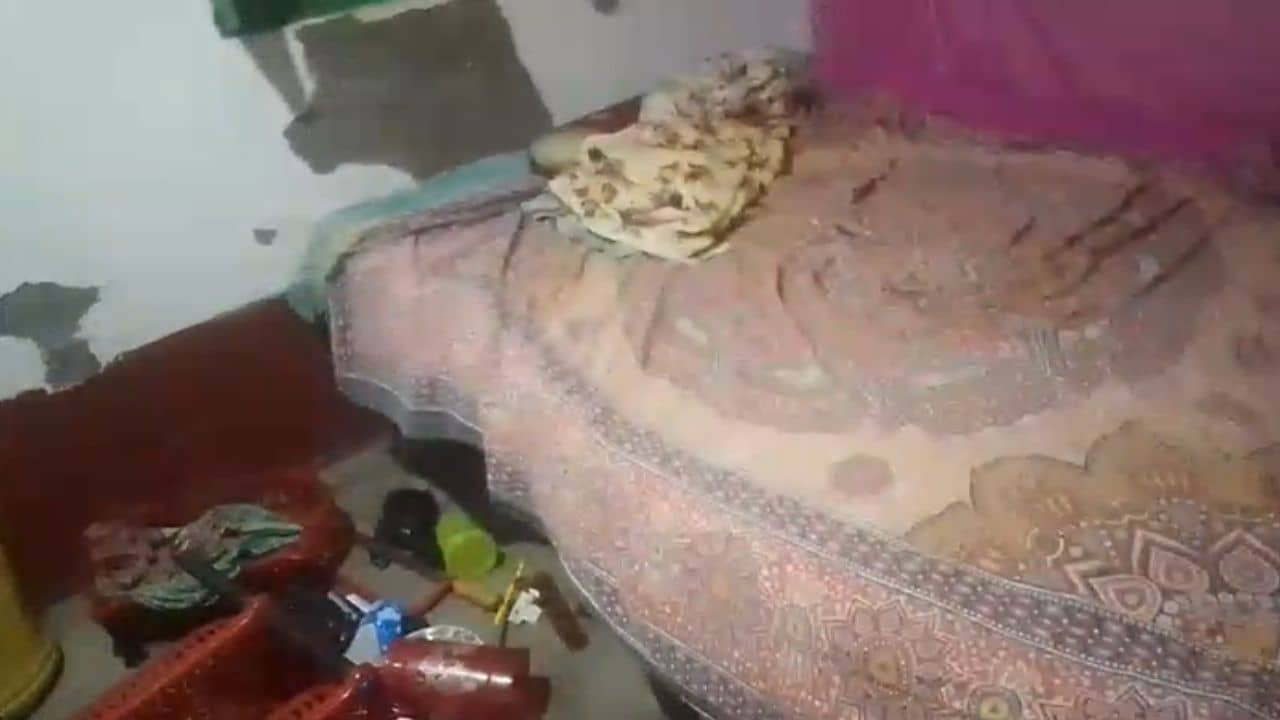 Maldah: বাবাকে দিয়ে ছোট জাকে বিবস্ত্র করে যৌন হেনস্থা করিয়েছেন বড় জা! বিস্ফোরক অভিযোগে শোরগোল গ্রামে