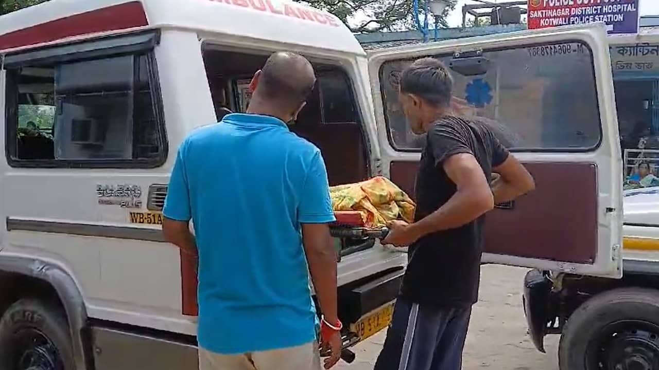 Nadia: টিনের চাল কেটে গৃহবধূর ঘরে ঢুকে ধর্ষণ, প্রমাণ লোপাটে খুনের চেষ্টা, হাসপাতালে নিয়ে গেলও শেষ রক্ষা হল না