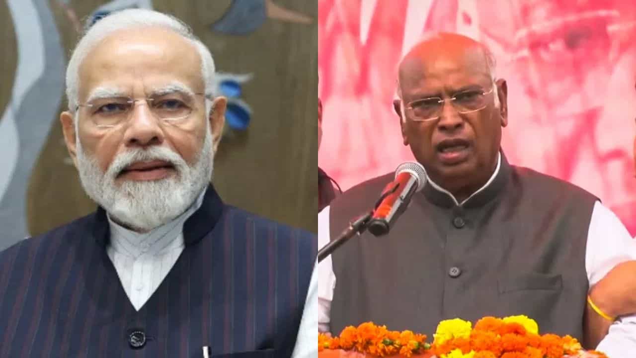 PM Modi speaks to Mallikarjun Kharge: জনসভায় অসুস্থ খাড়্গে, ফোন করে শারীরিক অবস্থার খোঁজ নিলেন মোদী PM Modi speaks to Mallikarjun Kharge: জনসভায় অসুস্থ খাড়্গে, ফোন করে শারীরিক অবস্থার খোঁজ নিলেন মোদী