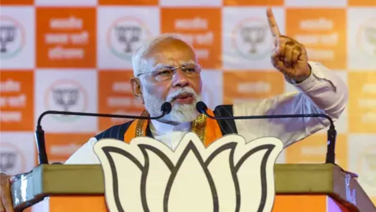 PM Narendra Modi: জম্মু ও কাশ্মীরে সন্ত্রাসবাদ শেষ নিঃশ্বাস ফেলছে: মোদী PM Narendra Modi: জম্মু ও কাশ্মীরে সন্ত্রাসবাদ শেষ নিঃশ্বাস ফেলছে: মোদী