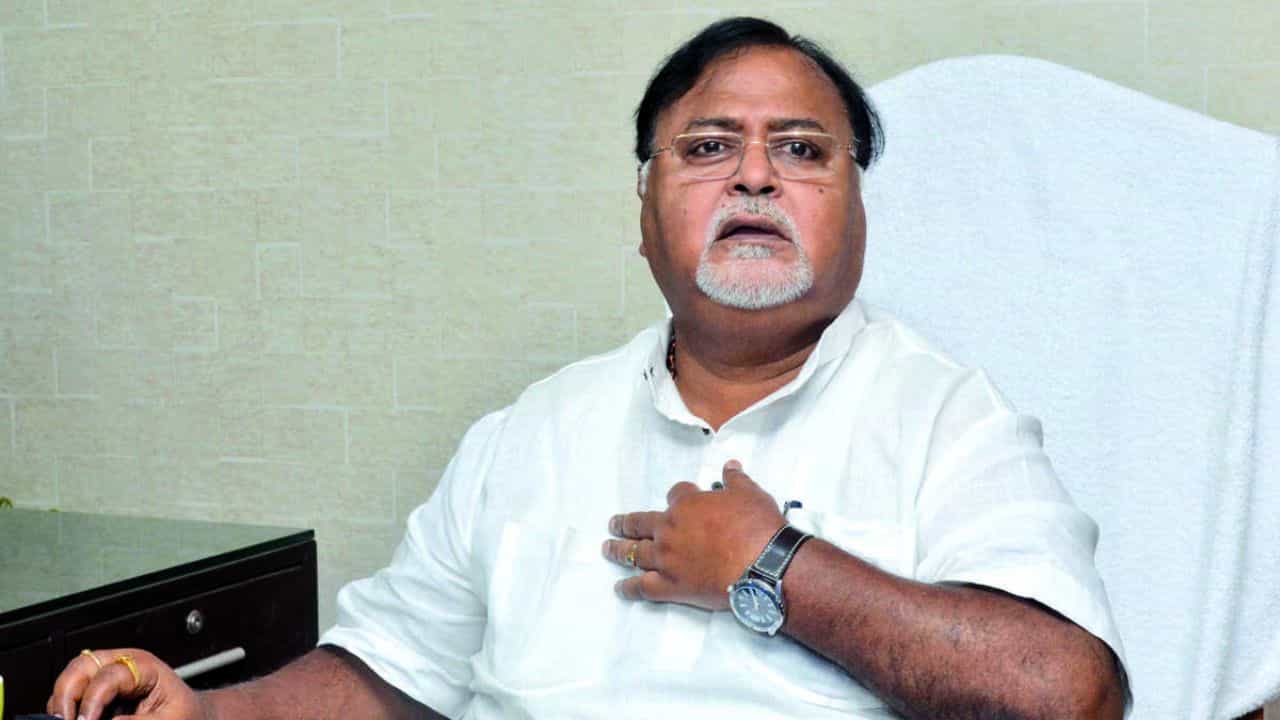 Partha Chatterjee: পার্থর জামিন মামলা: হলফনামা জমা দিতে সুপ্রিম কোর্টের কাছে সময় চাইল ED Partha Chatterjee: পার্থর জামিন মামলা: হলফনামা জমা দিতে সুপ্রিম কোর্টের কাছে সময় চাইল ED