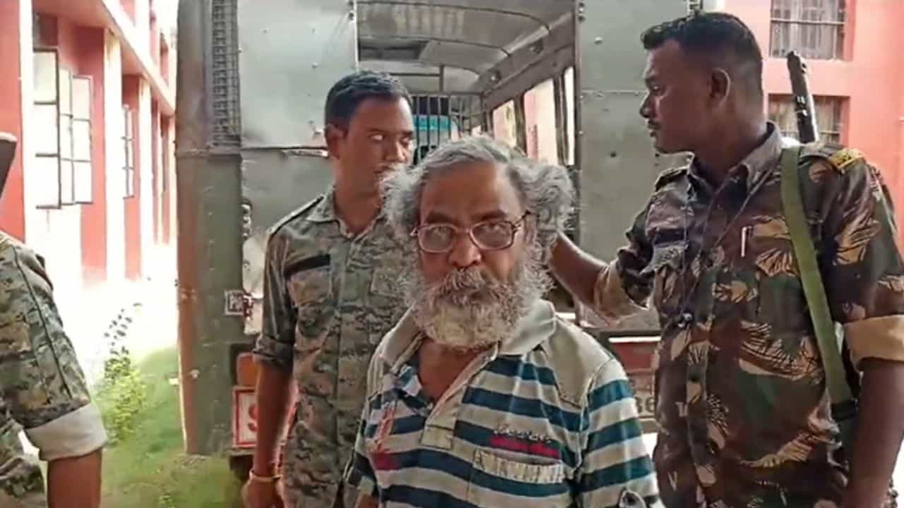 Purulia: স্ত্রীকে খুন করে আত্মহত্যার চেষ্টা করেও বেঁচে যান, যাবজ্জীবন কারাদণ্ডের নির্দেশ দিল আদালত Purulia: স্ত্রীকে খুন করে আত্মহত্যার চেষ্টা করেও বেঁচে যান, যাবজ্জীবন কারাদণ্ডের নির্দেশ দিল আদালত