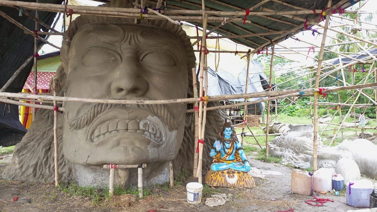 Durga Puja: কোর্টের বল ছিল জেলাশাসকের কোর্টে, শেষ পর্যন্ত অনুমতি পেল না রানাঘাটের ১১২ ফুটের দুর্গা